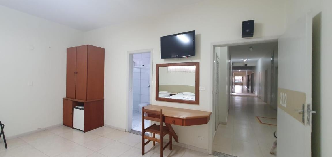 Regio Plaza Hotel Ourinhos Buitenkant foto