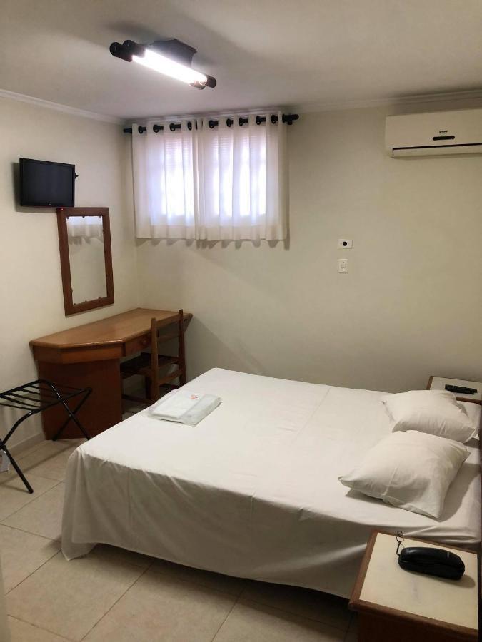 Regio Plaza Hotel Ourinhos Buitenkant foto