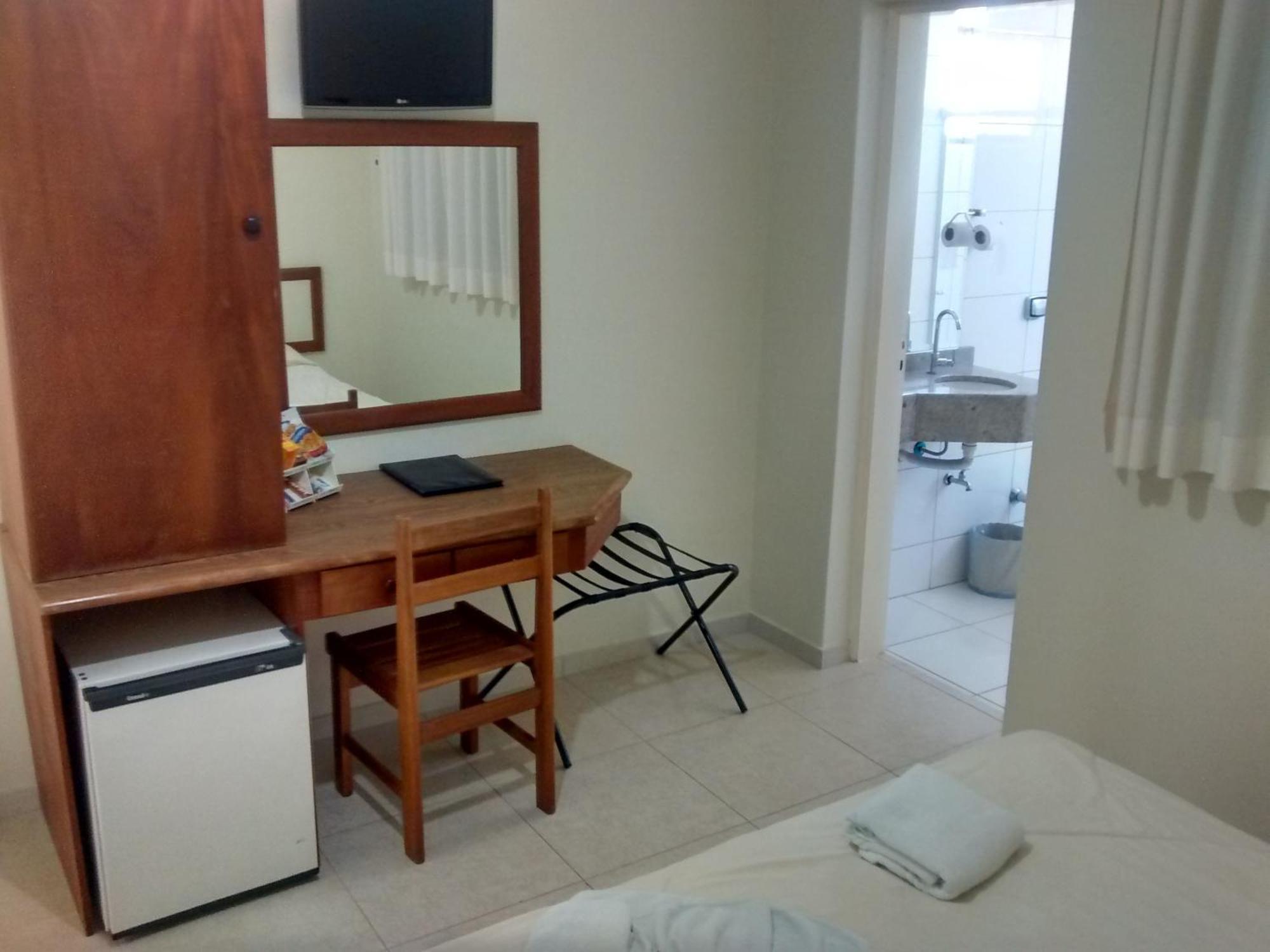 Regio Plaza Hotel Ourinhos Buitenkant foto