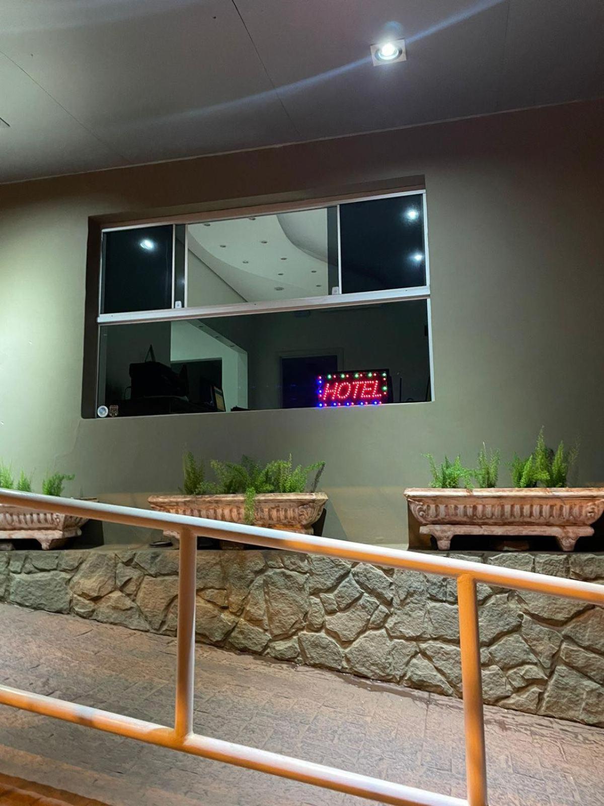 Regio Plaza Hotel Ourinhos Buitenkant foto