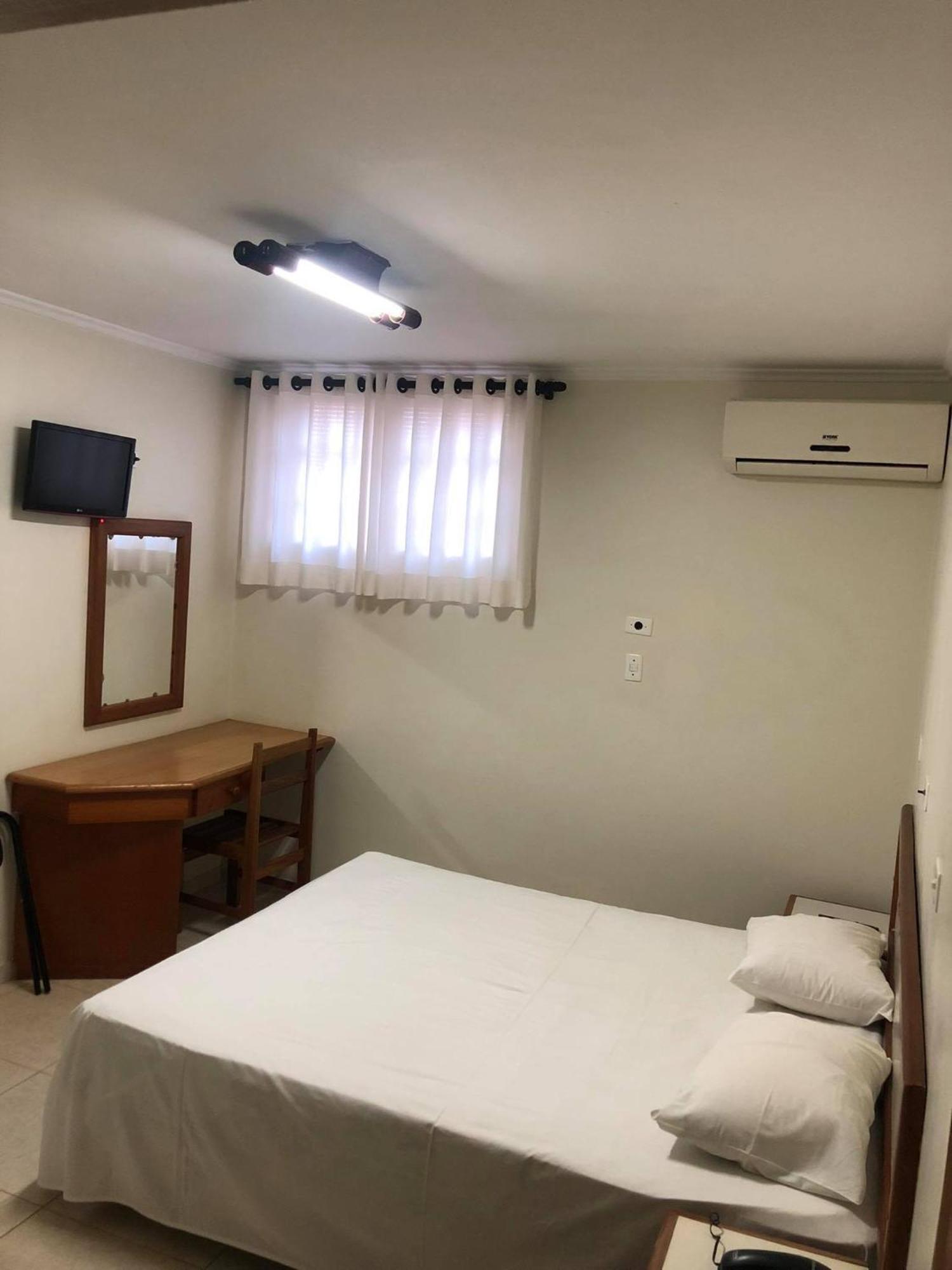 Regio Plaza Hotel Ourinhos Buitenkant foto